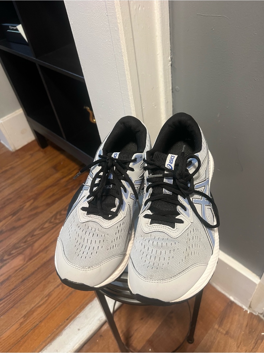 ASICS Gel Contend size 11 Men’s Low Top Lace-Up Mesh Sneakers Gray/Blue Running